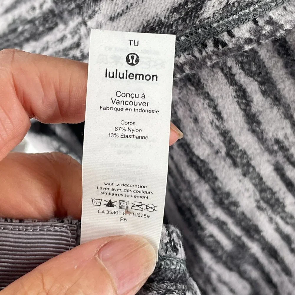 Lululemon Convertible Vinyasa Scarf Rulu Shuttle Jacquard Black Silver Grey